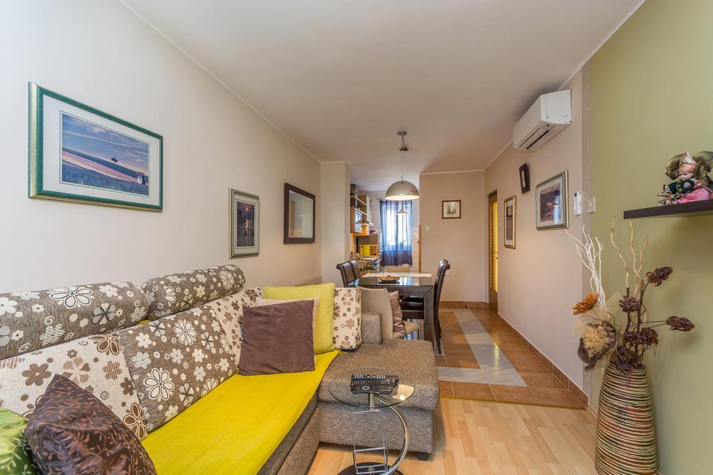 Luxury Apartments Sonja Porec Exterior photo